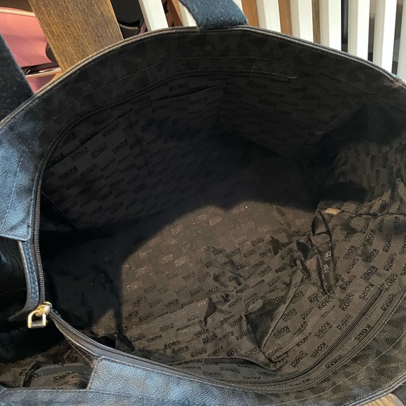 Michael Kors travel bag - Picture 4 of 5